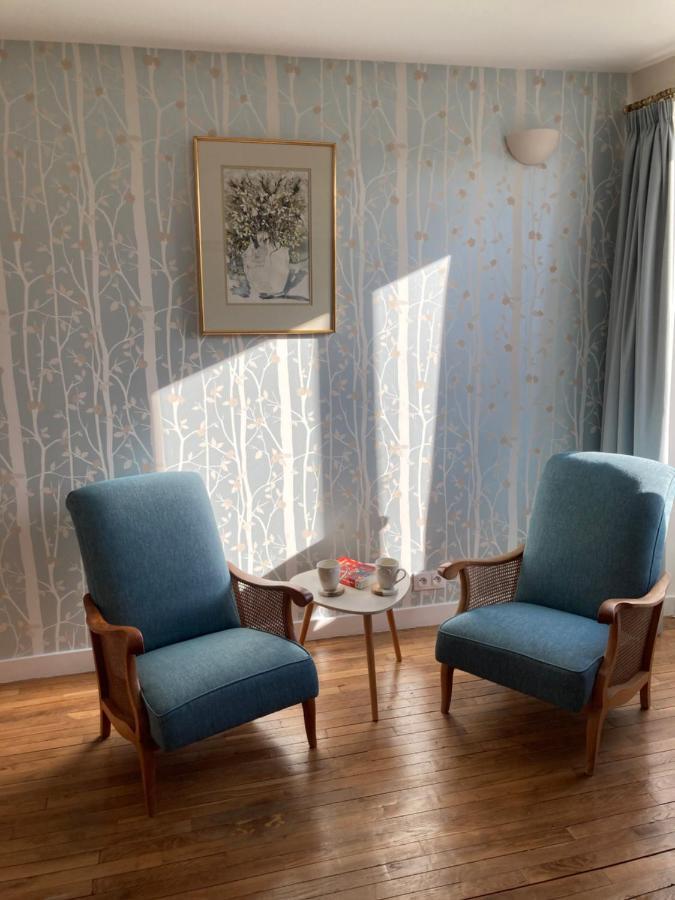 Chambres & Table D'Hotes De La Vieille Ferme Salon-la-Tour Екстер'єр фото